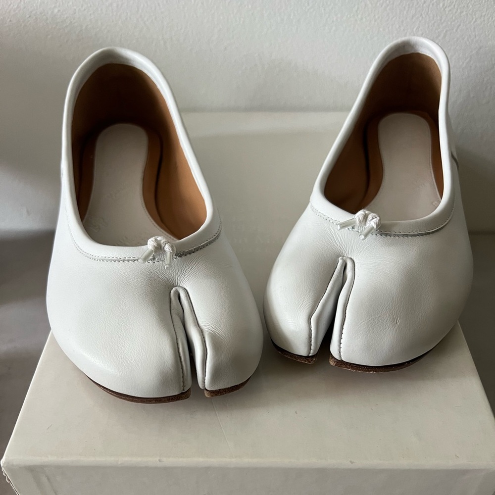 Maison Margiela white Tabi.  Worn twice